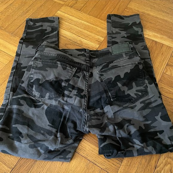 Levi's 711 Skinny Jeans - Picture 4 of 8